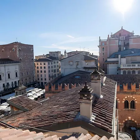 Apartment Luxury Rooftop Piazza Erbe Verona